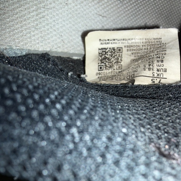 Nike Black and White panda dunks Women's Sneakers - Picture 7 of 7